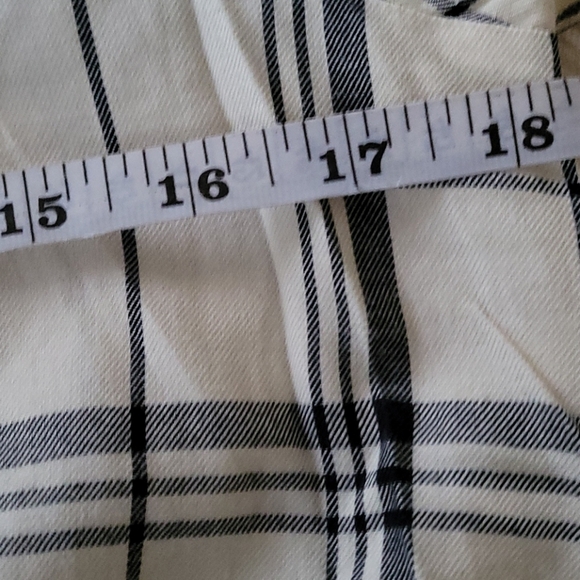 Blouse - Picture 8 of 8